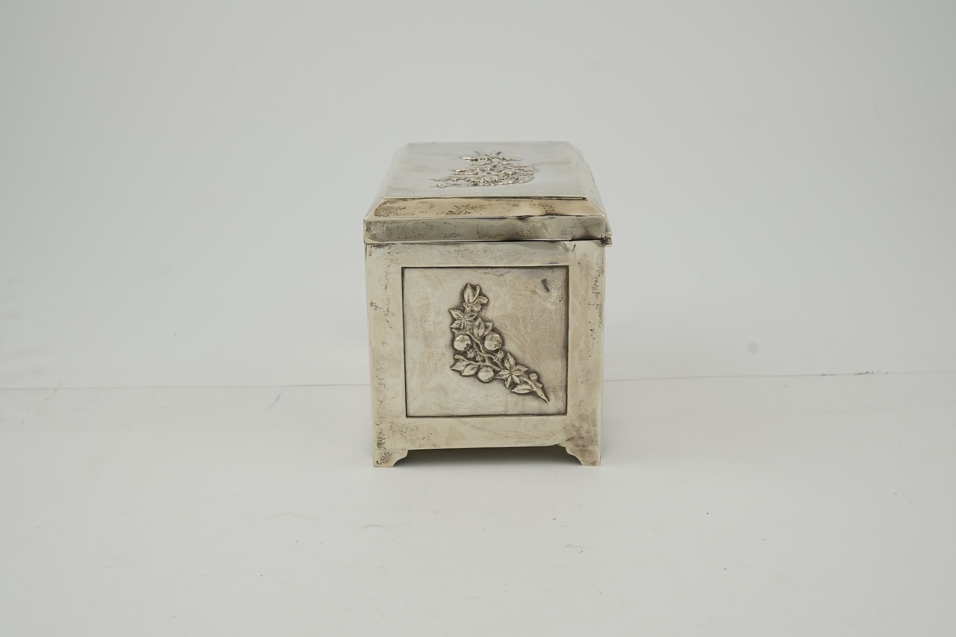 An Edwardian silver mounted jewellery casket, by William Neale & Son Ltd